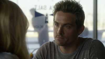 - No, you don't.
- I do, hon, I do. - Dirty John