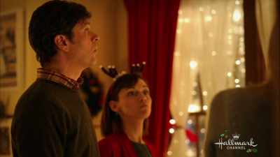 - No. Don't.- I'm not very good at this. - Christmas Connection