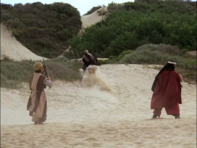 No! Don't shoot! You'll hit the horse! - MacGyver