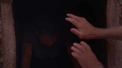 -No, don't touch.
-Okay, I got it. I got it. - Darby and Joan