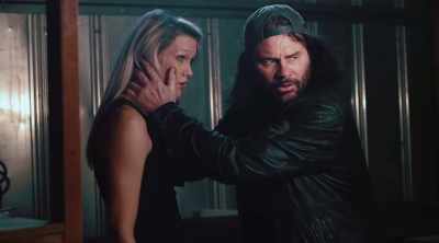 No!
[door opens] - Death Kiss