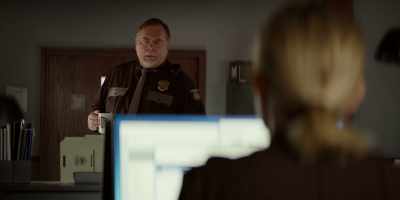 No driver's license,
mortgage, insurance claims. - Reacher