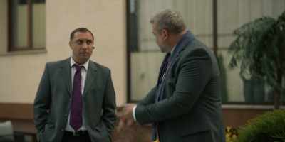 No, economy,
land seizures, forest confiscations… - Candidatul perfect