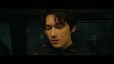 No es tan noble. - The Shadow's Edge