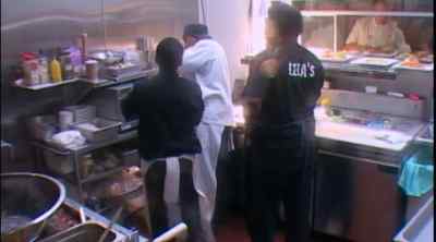 NO FOOD HAS LEFT
THE KITCHEN, - Kitchen Nightmares