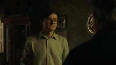 No, get off!
Claude, - Murder in Provence