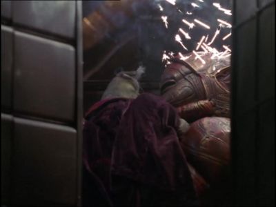 No, get off him!
- No, Rygel, get off him! - Farscape