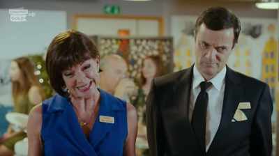 No guests for the dinner, sorry ladies. - Death on the Tyne