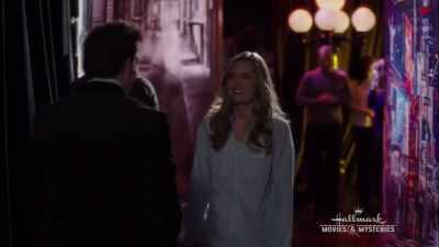 No harm. Maybe it's
a good omen. Good as new. - Christmas Encore