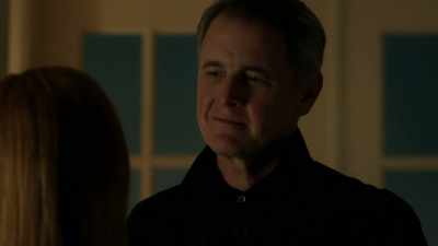 No, Harris and I... we're over. - Salvation