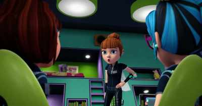 No. He does not.
Now, get out of kid mode - Spy Kids: Mission Critical