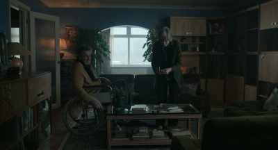 - No!
- He doesn't want to see you. - My Policeman