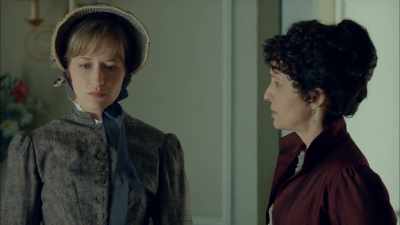 No, he'll need to wear
a sling for a few weeks, - Grand Hotel
