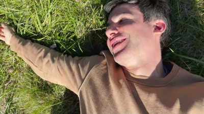 No! Help. I'm dead. - The Rehearsal