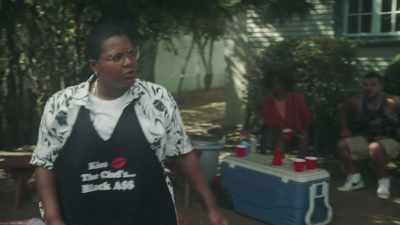- No, he's a bully!
I'm the victim. - Bust Down
