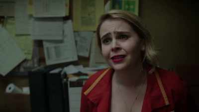 - ♪ No I ain't gonna cry - Good Girls