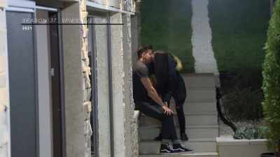 No, I am not dating Fessy. - The Challenge: Untold History