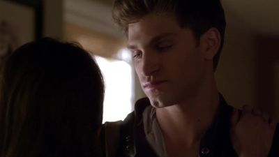 * NO, I CANNOT
 GET YOU OUT * - Pretty Little Liars