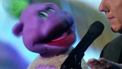 - No, I don't like you.
- It's because I'm purple, - Jeff Dunham: Me The People