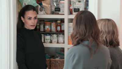 -No, I don't mind at all.
-So, any specific goals - Get Organized with The Home Edit