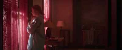 -No, I don't think so.
-[chuckles] - The Woman in the Window