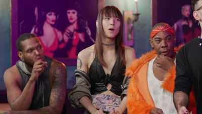 - No, I feel like she at first- - The Boulet Brothers' Dragula: Titans