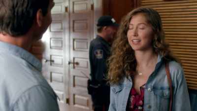 No, I just feel so bad.
What're you doing here? - Carter