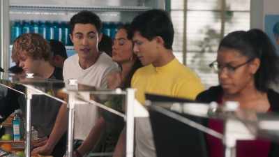No, I know. I didn't get to meet him,
but he sounded really nice. - American Pie Presents: Girls' Rules