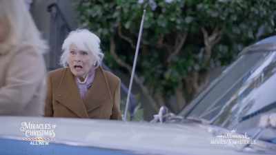 No! I mean, - Debbie Macomber's A Mrs. Miracle Christmas