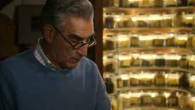 - No, I had no trouble.
- [chuckling] - The Reluctant Traveler with Eugene Levy