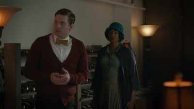 - No. I think that she's saying - Frankie Drake Mysteries