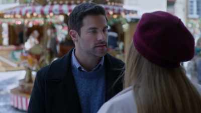 No, I think true love takes
time, trust, pragmatism. - Joyeux Noel