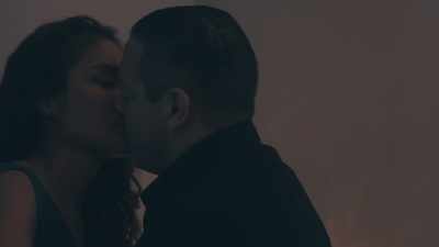 - No, I work in
(lips smacking) - Amor Emanuelle