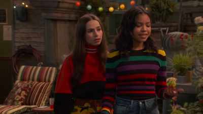No, I'm a spider. Yeah? (laughs) - Raven's Home