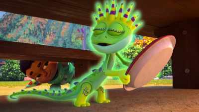 No! I'm cleaning these plates off. - Spirit Rangers