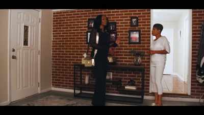 - No, I'm good.
- Okay, have a seat. - Ebony Hustle 2: Ballistic Protection
