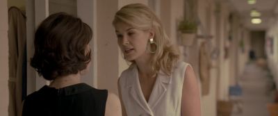 No I'm Lisa Burnett I'm 31 years old - Made in Dagenham