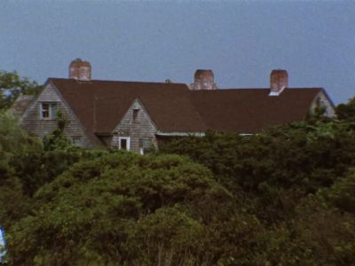 No I'm not ready and I have no makeup on - Grey Gardens