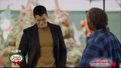 No. I'm not
the Christmas tree type. - Christmas Under the Stars