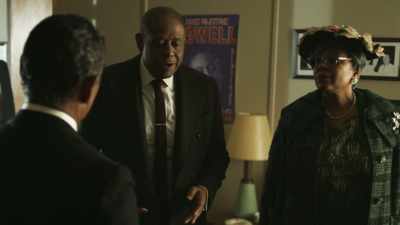 No, I'm trying to
stop this woman - Godfather of Harlem