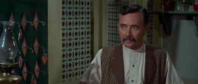 - No Indians?
- I'll sleep in the barn. - Big Jake