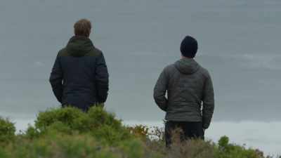 No. It's 3 to 4 feet,
for sure. - Edge of the Earth