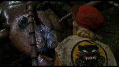 -No, it's gonna be okay.
-(ANTIE SQUEAKS) - Prop Culture