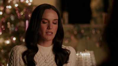 - No, it's not... it's not
that I felt nothing. I... - A Sprinkle of Christmas