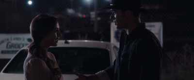- No, it's okay.
- Goodnight, Miss Tracy. - Roped