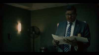 -No.
- It's wet, he may have slipped, - American Son