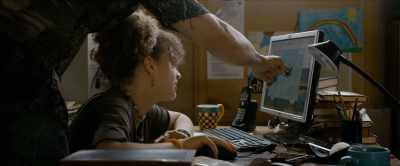 - No, it's... You're... No.
- Can you... zoom? - Road House
