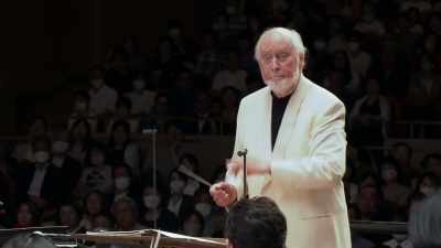 No, I've
never felt that, - Music by John Williams