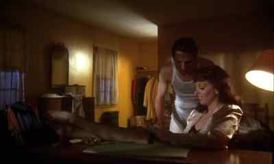 - No, Jimmy.
- Come on! Let me see. - New York, New York