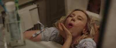 -No, keep it in.
-[gagging] - The Spy Who Dumped Me